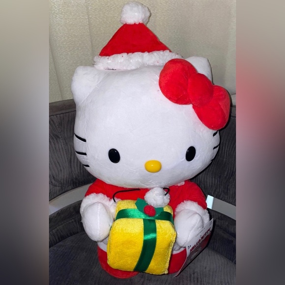 Holiday SALE 🎁 Hello Kitty Christmas Greeter - Picture 3 of 3